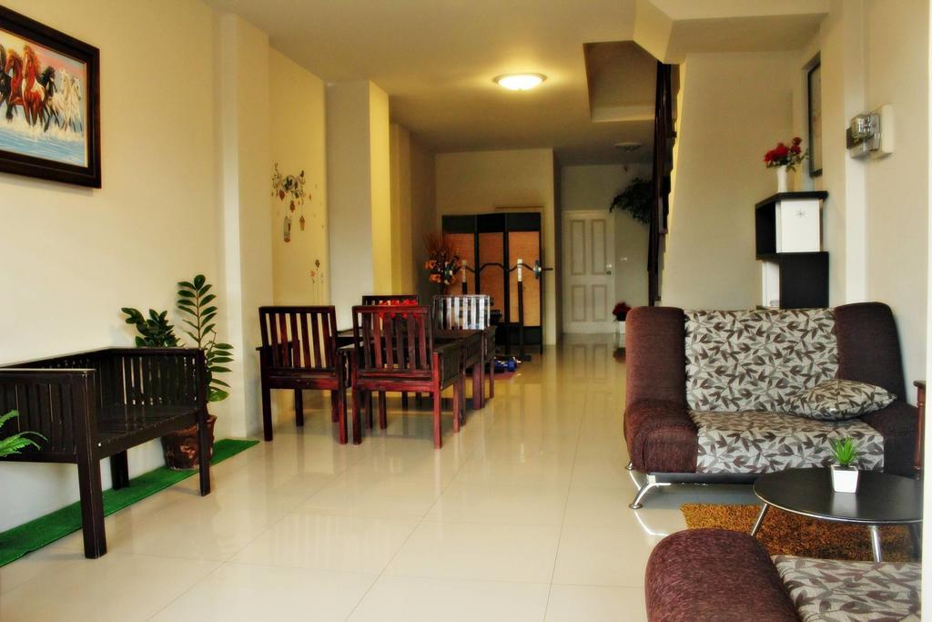 The Day Hotel Chonburi Exterior foto