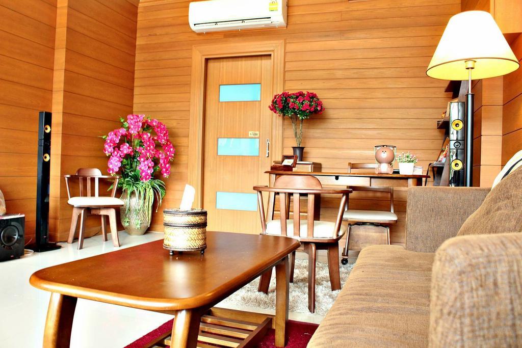 The Day Hotel Chonburi Zimmer foto