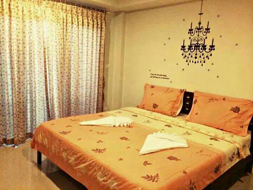 The Day Hotel Chonburi Zimmer foto