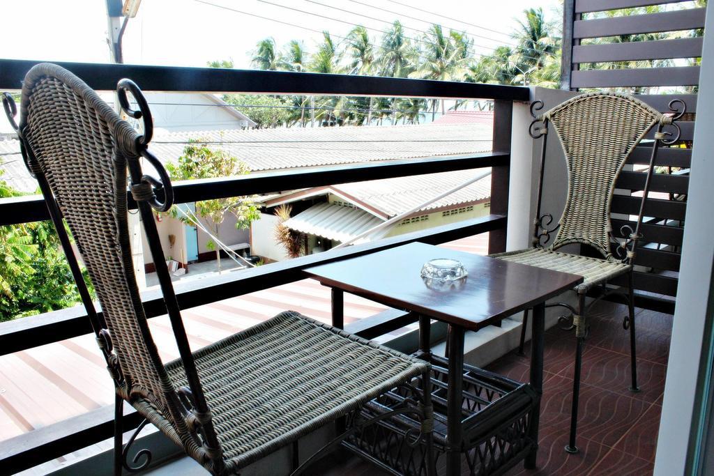 The Day Hotel Chonburi Zimmer foto